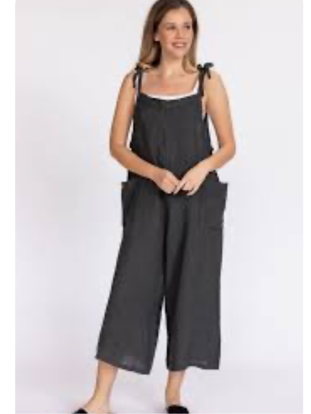 Meo Meli Black Wide-Leg Linen Jumpsuit with Adjustable Straps